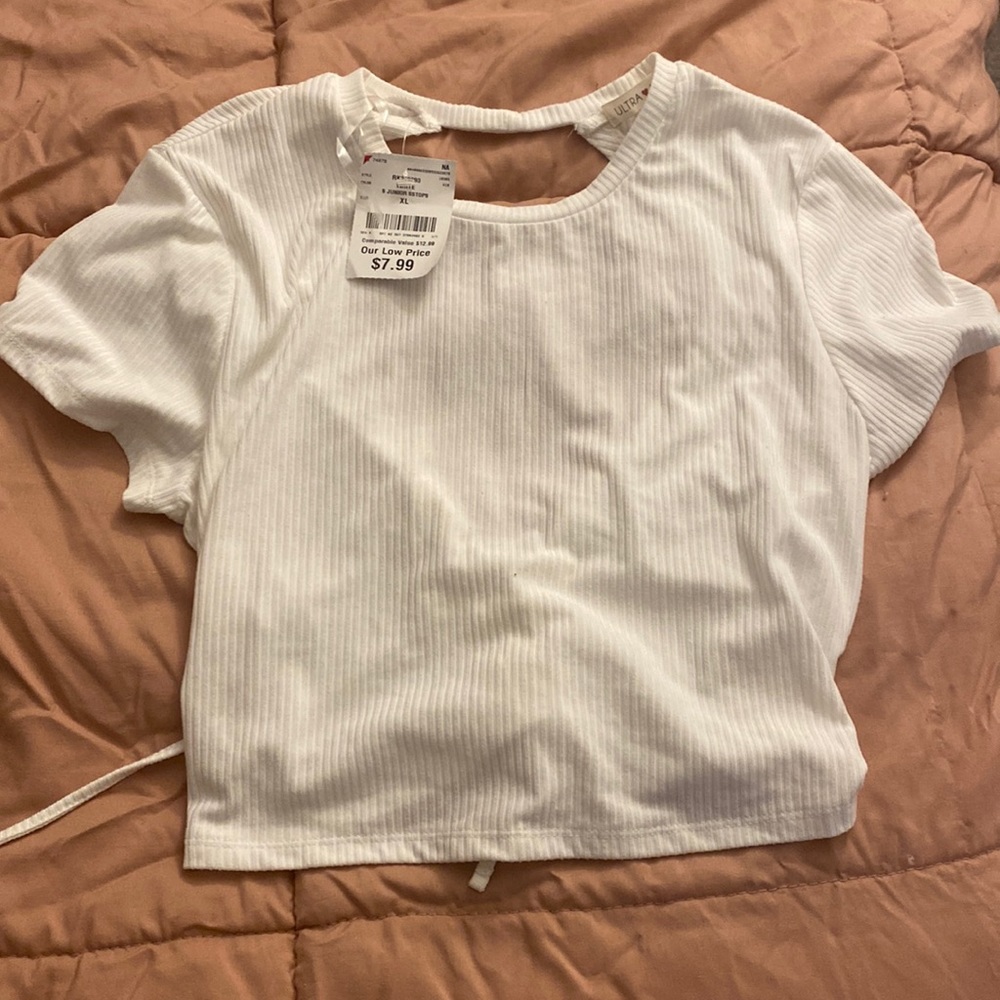 Very cute white backout crop top, size XL